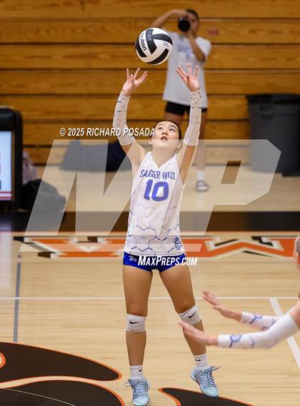 Thumbnail 1 in Sanger West @ Selma photogallery.