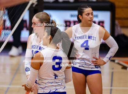 Thumbnail 1 in Sanger West @ Selma photogallery.