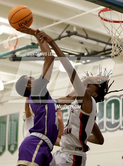 Thumbnail 3 in Notre Dame Prep vs. Modesto Christian (De La Salle MLK Classic) photogallery.