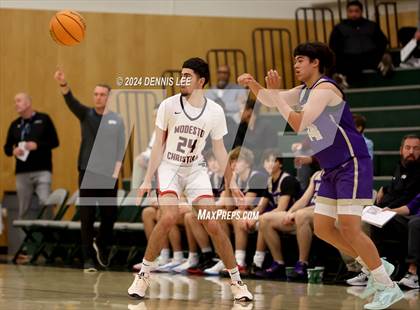 Thumbnail 1 in Notre Dame Prep vs. Modesto Christian (De La Salle MLK Classic) photogallery.