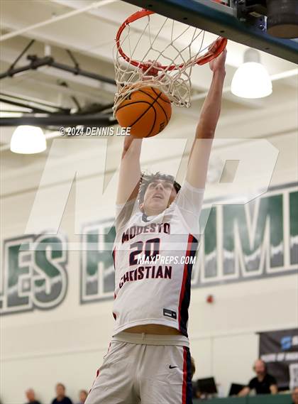 Thumbnail 2 in Notre Dame Prep vs. Modesto Christian (De La Salle MLK Classic) photogallery.
