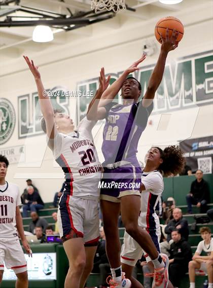Thumbnail 3 in Notre Dame Prep vs. Modesto Christian (De La Salle MLK Classic) photogallery.