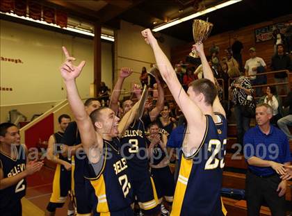 Thumbnail 1 in Eisenhower vs. Bellevue (MaxPreps Holiday Classic) photogallery.