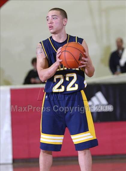 Thumbnail 1 in Eisenhower vs. Bellevue (MaxPreps Holiday Classic) photogallery.