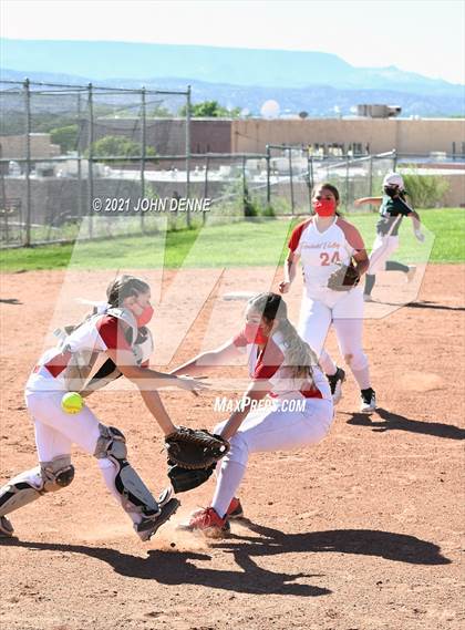 Thumbnail 3 in West Las Vegas @ Espanola Valley photogallery.