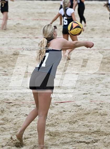 Thumbnail 2 in Crean Lutheran vs. Oaks Christian (CIF-SS D2 Semi-Final) photogallery.