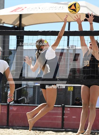 Thumbnail 2 in Crean Lutheran vs. Oaks Christian (CIF-SS D2 Semi-Final) photogallery.