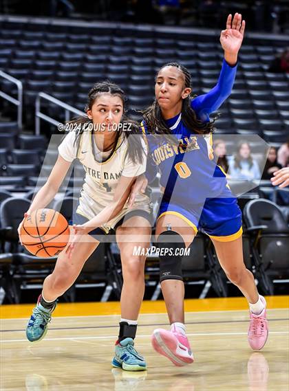 Thumbnail 2 in Notre Dame (SO) @ Louisville (Coastal Catholic Classic) photogallery.