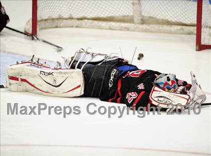 Thumbnail 3 in Branford vs. St. Joseph (CIAC Division 2 Semifinal) photogallery.