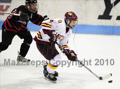 Thumbnail 2 in Branford vs. St. Joseph (CIAC Division 2 Semifinal) photogallery.
