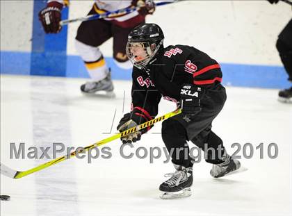 Thumbnail 3 in Branford vs. St. Joseph (CIAC Division 2 Semifinal) photogallery.