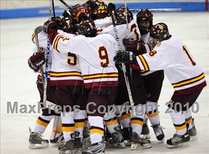 Thumbnail 3 in Branford vs. St. Joseph (CIAC Division 2 Semifinal) photogallery.