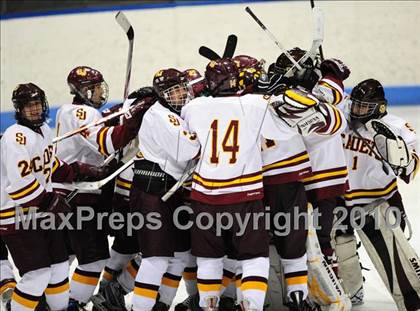 Thumbnail 2 in Branford vs. St. Joseph (CIAC Division 2 Semifinal) photogallery.