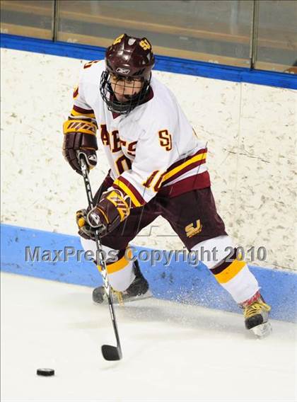 Thumbnail 1 in Branford vs. St. Joseph (CIAC Division 2 Semifinal) photogallery.