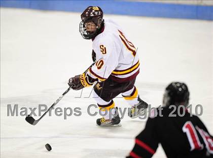 Thumbnail 2 in Branford vs. St. Joseph (CIAC Division 2 Semifinal) photogallery.