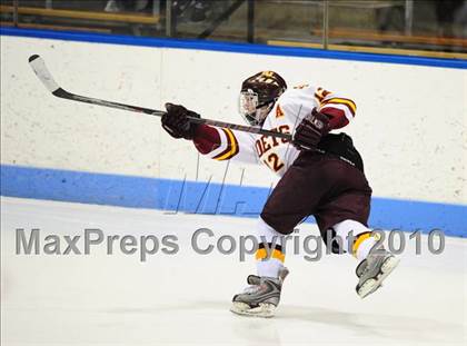 Thumbnail 3 in Branford vs. St. Joseph (CIAC Division 2 Semifinal) photogallery.