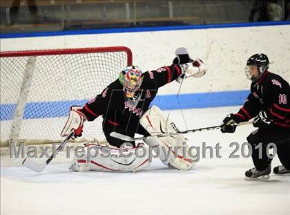 Thumbnail 3 in Branford vs. St. Joseph (CIAC Division 2 Semifinal) photogallery.