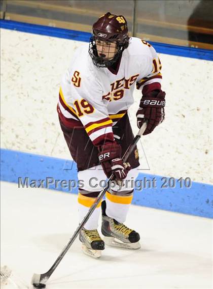 Thumbnail 2 in Branford vs. St. Joseph (CIAC Division 2 Semifinal) photogallery.