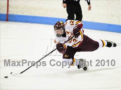 Thumbnail 2 in Branford vs. St. Joseph (CIAC Division 2 Semifinal) photogallery.