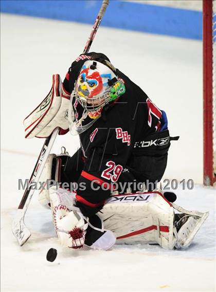 Thumbnail 2 in Branford vs. St. Joseph (CIAC Division 2 Semifinal) photogallery.