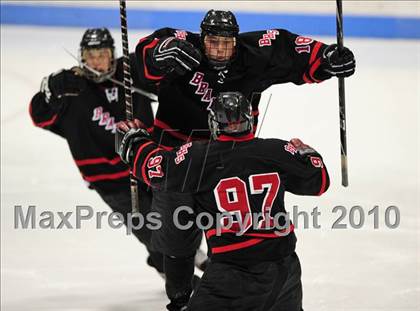 Thumbnail 1 in Branford vs. St. Joseph (CIAC Division 2 Semifinal) photogallery.