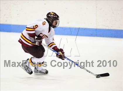 Thumbnail 3 in Branford vs. St. Joseph (CIAC Division 2 Semifinal) photogallery.
