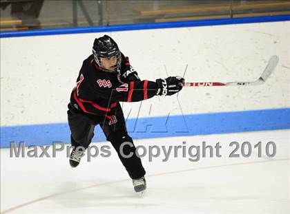 Thumbnail 2 in Branford vs. St. Joseph (CIAC Division 2 Semifinal) photogallery.