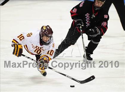 Thumbnail 1 in Branford vs. St. Joseph (CIAC Division 2 Semifinal) photogallery.