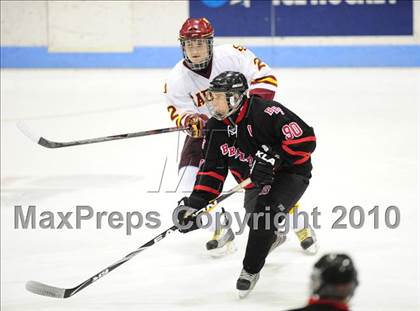 Thumbnail 3 in Branford vs. St. Joseph (CIAC Division 2 Semifinal) photogallery.