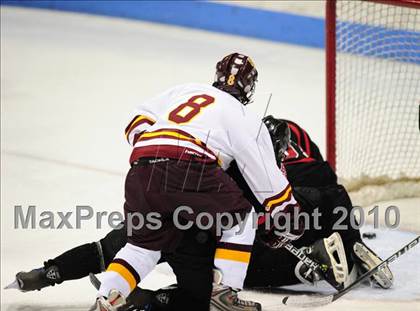 Thumbnail 2 in Branford vs. St. Joseph (CIAC Division 2 Semifinal) photogallery.