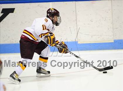 Thumbnail 2 in Branford vs. St. Joseph (CIAC Division 2 Semifinal) photogallery.
