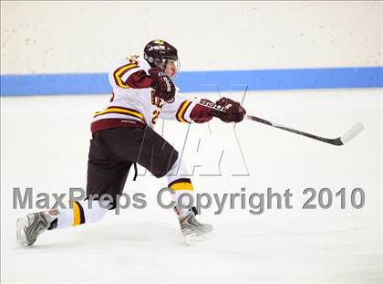 Thumbnail 3 in Branford vs. St. Joseph (CIAC Division 2 Semifinal) photogallery.