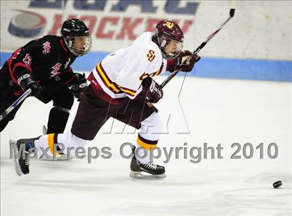 Thumbnail 1 in Branford vs. St. Joseph (CIAC Division 2 Semifinal) photogallery.