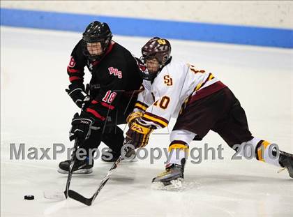 Thumbnail 1 in Branford vs. St. Joseph (CIAC Division 2 Semifinal) photogallery.