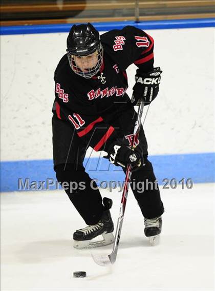 Thumbnail 2 in Branford vs. St. Joseph (CIAC Division 2 Semifinal) photogallery.