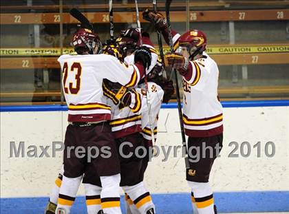 Thumbnail 1 in Branford vs. St. Joseph (CIAC Division 2 Semifinal) photogallery.