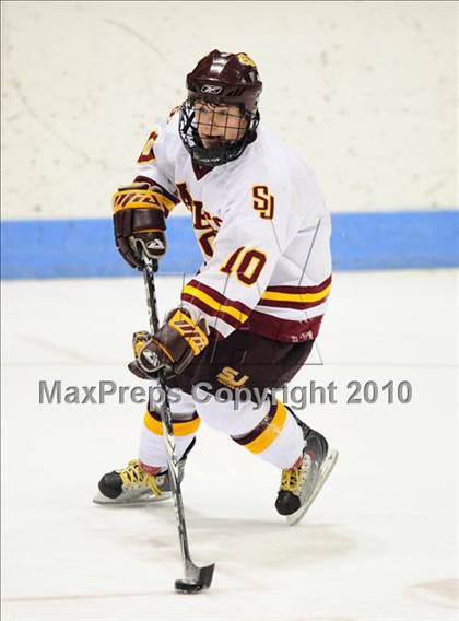 Thumbnail 2 in Branford vs. St. Joseph (CIAC Division 2 Semifinal) photogallery.