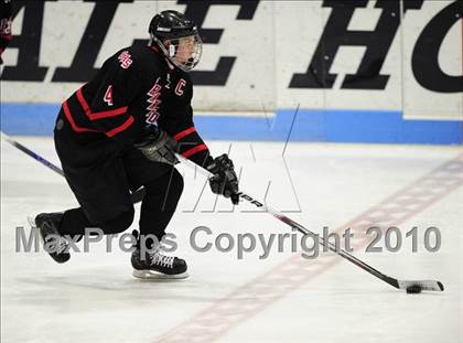 Thumbnail 3 in Branford vs. St. Joseph (CIAC Division 2 Semifinal) photogallery.