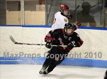 Thumbnail 3 in Branford vs. St. Joseph (CIAC Division 2 Semifinal) photogallery.