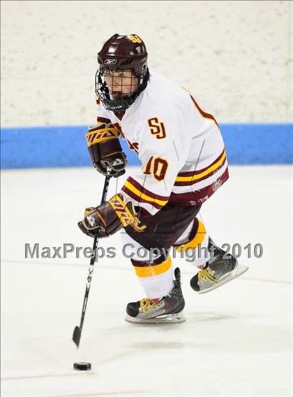 Thumbnail 1 in Branford vs. St. Joseph (CIAC Division 2 Semifinal) photogallery.