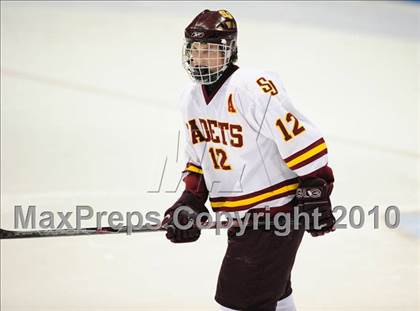 Thumbnail 1 in Branford vs. St. Joseph (CIAC Division 2 Semifinal) photogallery.