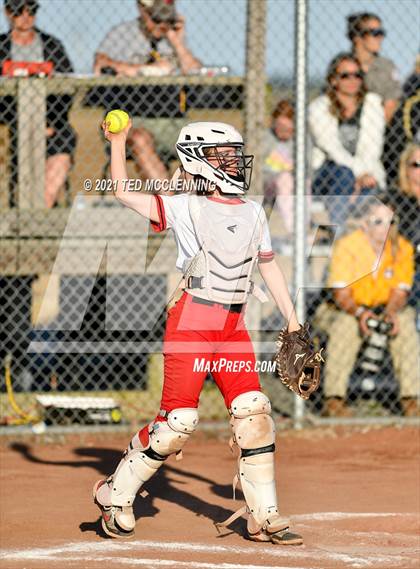 Thumbnail 2 in East Poinsett County vs Quitman (AAA 2A State Playoff 1st Round) photogallery.