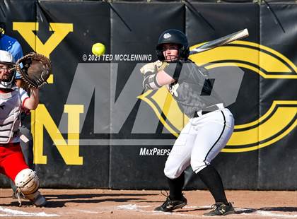 Thumbnail 3 in East Poinsett County vs Quitman (AAA 2A State Playoff 1st Round) photogallery.