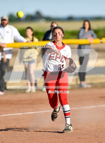 Thumbnail 3 in East Poinsett County vs Quitman (AAA 2A State Playoff 1st Round) photogallery.