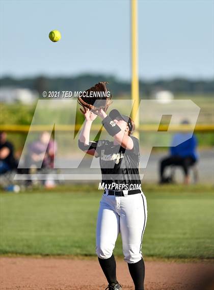 Thumbnail 3 in East Poinsett County vs Quitman (AAA 2A State Playoff 1st Round) photogallery.