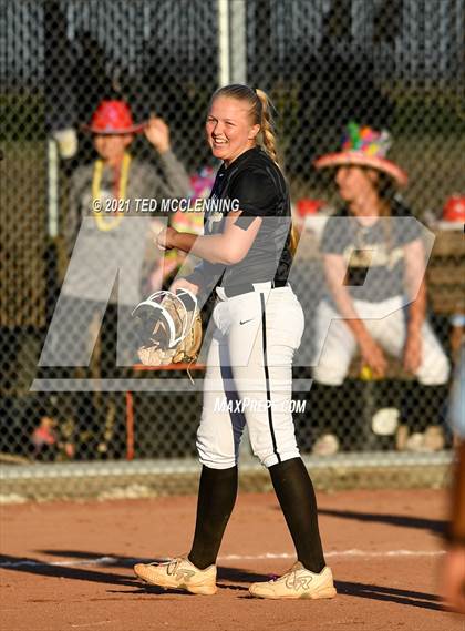 Thumbnail 2 in East Poinsett County vs Quitman (AAA 2A State Playoff 1st Round) photogallery.
