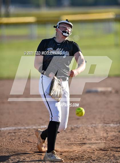 Thumbnail 1 in East Poinsett County vs Quitman (AAA 2A State Playoff 1st Round) photogallery.