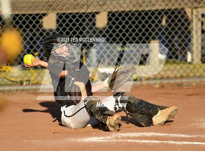 Thumbnail 1 in East Poinsett County vs Quitman (AAA 2A State Playoff 1st Round) photogallery.