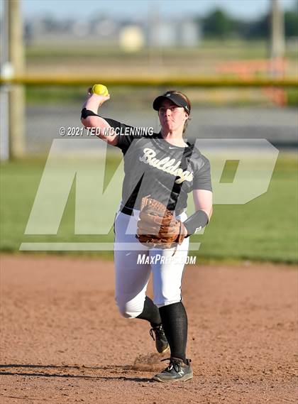 Thumbnail 2 in East Poinsett County vs Quitman (AAA 2A State Playoff 1st Round) photogallery.