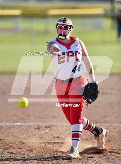 Thumbnail 3 in East Poinsett County vs Quitman (AAA 2A State Playoff 1st Round) photogallery.
